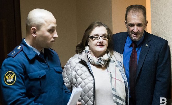 Казанский суд не стал закрывать процесс по делу Евгении Даутовой