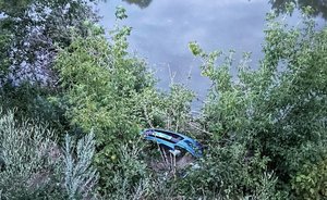 В Пестречинском районе Татарстана машина съехала в Мешу, водитель и пассажир — погибли