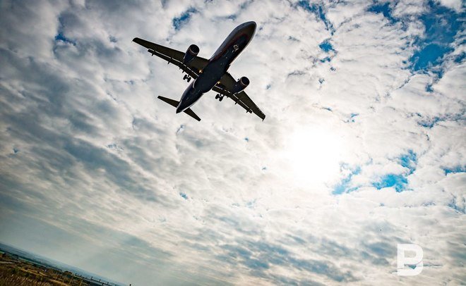 Самолет Уфа — Санкт-Петербург сел в Казани из-за проблем со здоровьем пассажира