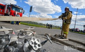 В Казани произошел пожар на крыше многоэтажного дома