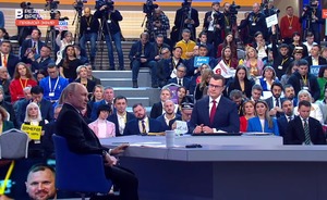 Владимир Путин заверил, что ВС России улучшают свои позиции почти по всей линии соприкосновения в зоне СВО