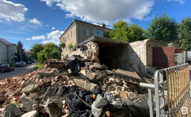 В Казани снесут незаконно установленные торговые объекты и гаражи