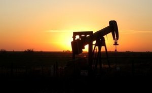 Цена нефти Brent впервые с 13 июня опустилась ниже $60 за баррель