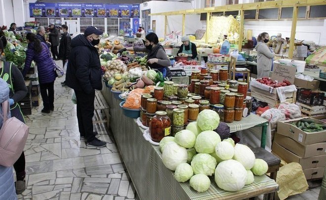 В Татарстане за неделю выросли цены на помидоры, морковь, консервы и масло