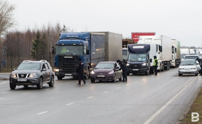 В Казани сотрудники ГИБДД поймали водителя со справкой от липовой фирмы