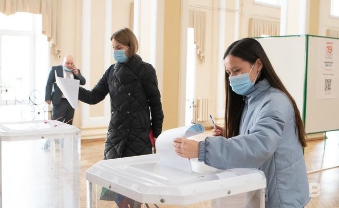 Власти считают возможными выборы президента России в новых регионах — там действует военное положение