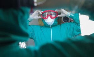 Эпидемиолог Покровский объяснил причины «скачков» заболеваемости COVID-19