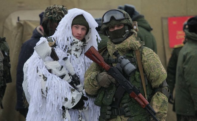 Песков заявил, что право России проводить учения на своей территории не подлежит обсуждению ни с кем