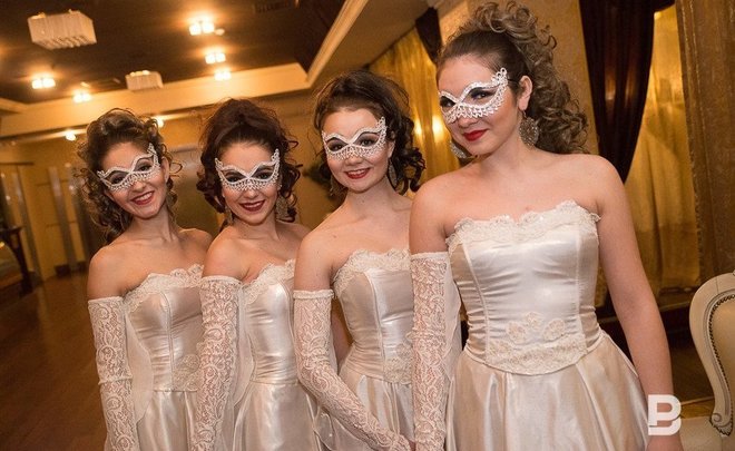 Жители ПФО на свадьбах больше всего не любят разбивать бокалы и выпускать голубей