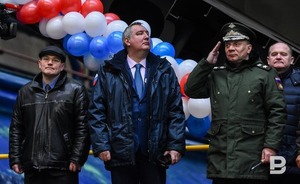 Врачи не смогли извлечь минный осколок, ранивший Дмитрия Рогозина