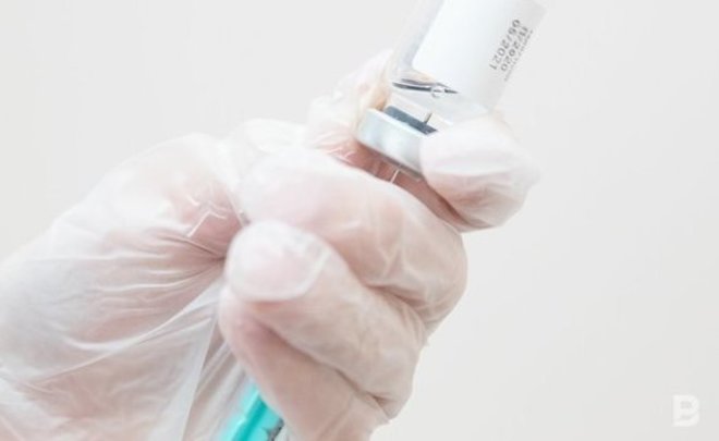 В Казани из-за похолодания приостанавливают работу пункты вакцинации от COVID-19 возле метро