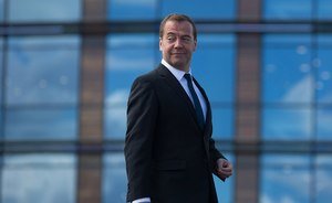 Медведев одобрил частичное снятие запрета на иностранное ПО