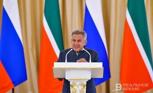 Раис Татарстана вручил государственные награды по случаю Дня республики