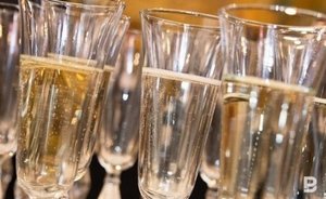 Moet Hennessy согласилась писать на своих бутылках «игристое вино»