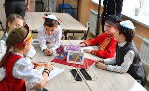 «Здесь всегда было уважительное отношение к разным народам»: в «Мишпахтейну» прошел День родного языка
