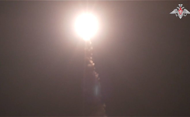 Крейсер «Император Александр III» успешно выполнил пуск «Булавы»