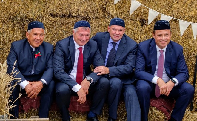 Минниханов показал новые участки набережной Кабана Хуснуллину, Комарову и Безрукову