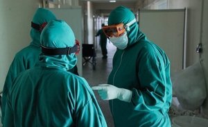 В РАН назвали основное условие завершения пандемии коронавируса в России