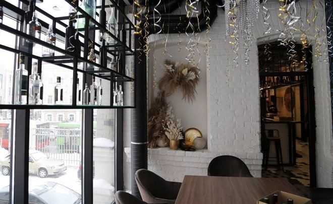 Интеллектуально-дегустационное заведение «100DAL» отмечает свой первый день рождения