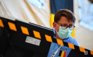 Главное о коронавирусе за неделю: прогноз заболеваемости, Роспотребнадзор — о масочном режиме