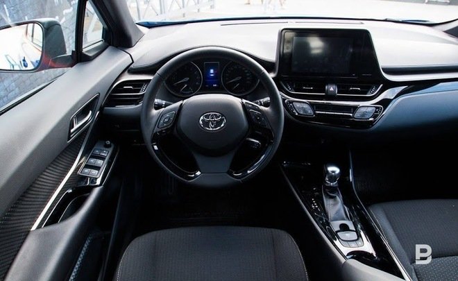 Аренда автомобилей для депутатов Заксобрания Пермского края обойдется бюджету в 53 млн рублей