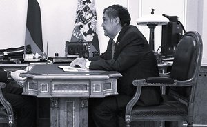 Итоги дня: скончался экс-глава Кузбасса, новый президент Аргентины против БРИКС, Казань накрывает снегом