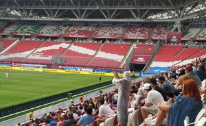 Болельщики «Рубина» перестали соблюдать дистанцию во время матча с «Локомотивом» — видео