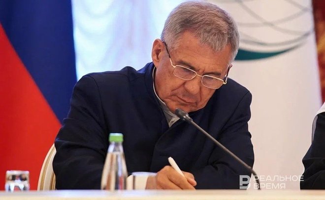 Раис Татарстана обсудил модернизацию инфраструктуры сбора и переработки ТКО с главой РЭО