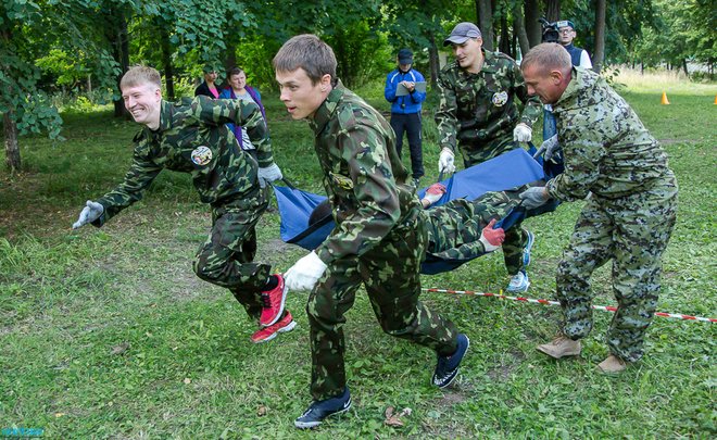 Сотрудники «Нижнекамскнефтехима» сразились в военно-патриотической спортивной игре