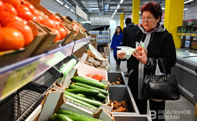 За неделю в Татарстане подорожали огурцы и сахар