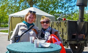 В День Победы на «ТАИФ-НК АЗС» автомобилистов угостили солдатской кашей