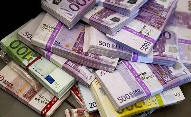 Евро показал максимум с декабря 2014 года: на каких дрожжах растут курсы валют