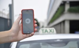Uber запустил отдельное приложение онлайн-заказа такси для россиян