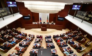 Госсовет Татарстана принял закон о запрете усыновления лицами, сменившими пол