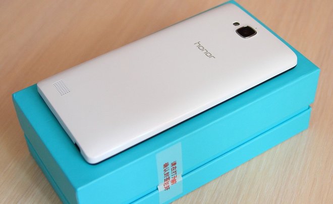 Huawei продаст бренд смартфонов Honor