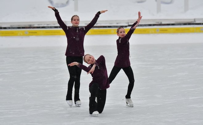 В казанском парке «Черное озеро» прошел флешмоб в поддержку Камилы Валиевой