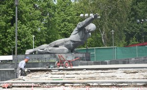 В Казани реконструируют мемориальный комплекс возле парка Горького