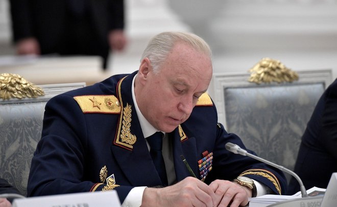 Бастрыкин поручил разобраться с историей девочки из Казани, которую травили в школе