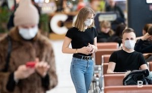 В Минздраве РФ рассказали, какие маски могут защищать от инфекции