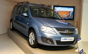 Рейтинг 10 моделей-лидеров корпоративных продаж в России возглавила Lada Largus