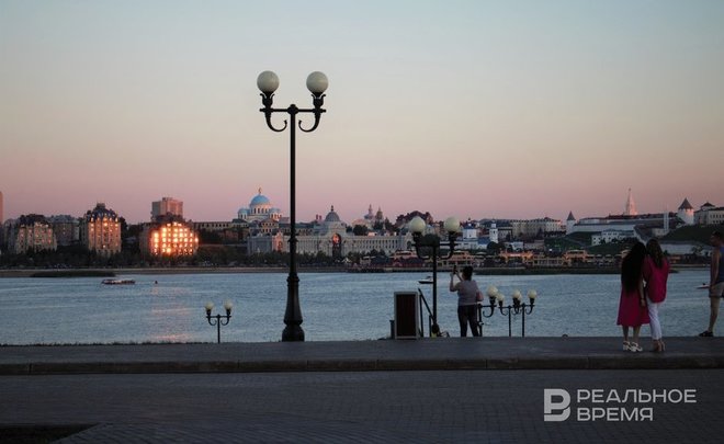 На берегах Казанки предложили установить шезлонги и пчелиную ферму