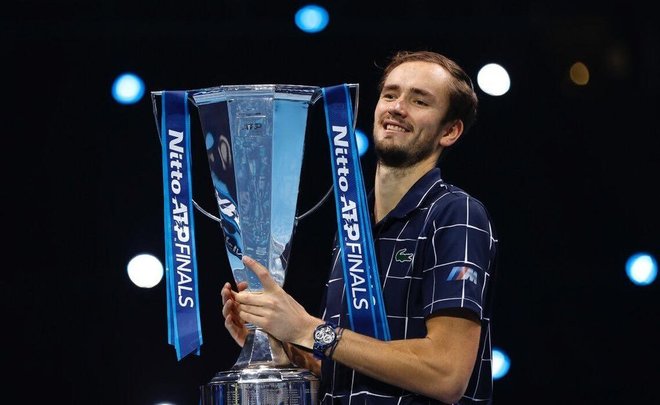 Медведев стал победителем Итогового турнира ATP — 2020 по теннису
