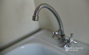 Из-за аварии нижнекамцы частично остались без воды — ее обещали дать в ближайшее время