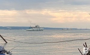 Близ Анапы на мель из-за шторма выбросило сухогруз под флагом Белиза