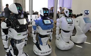Депутат Госдумы хочет взять на работу человекоподобного робота в качестве помощника