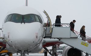 Итоги дня: возобновление авиасообщения с 52 странами, выплаты семьям погибших на Украине, события в Буче