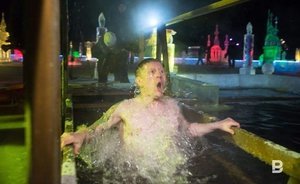 МЧС опубликовало шесть основных правил поведения на воде во время крещенских купаний