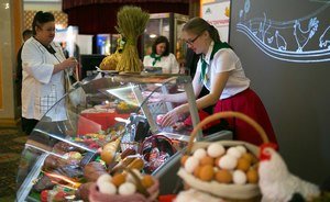 Исследование: россияне тратят на еду почти треть дохода
