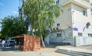 В Казани снесут самовольно установленный автофургон и четыре торговых объекта