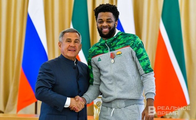 Защитник Дэрил Мэйкон покидает казанский УНИКС